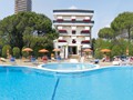 Hotel-Bertha-Jesolo-Piscina-Panoramica